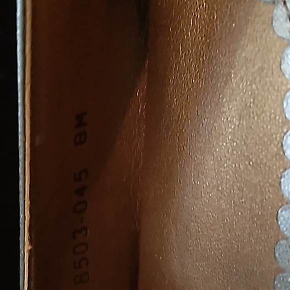 Multi color shoes - Picture 3 of 3